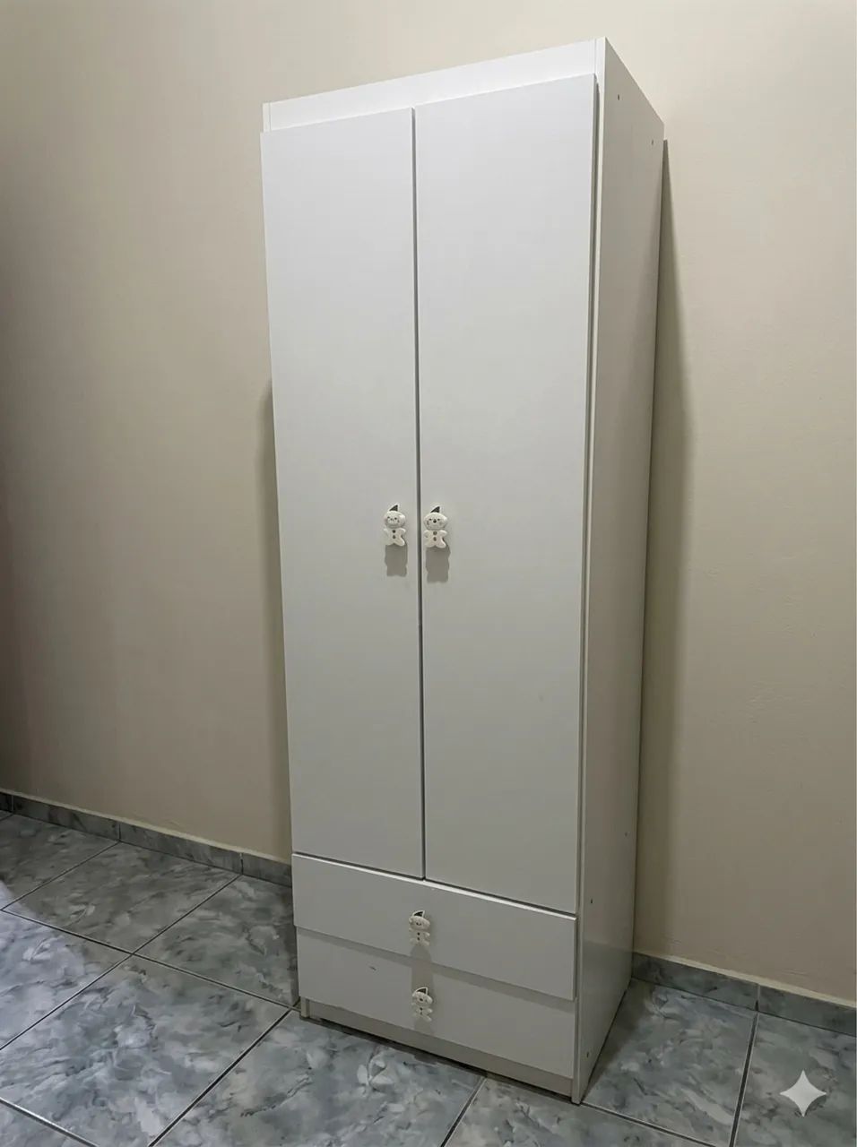 Guarda-roupa infantil 