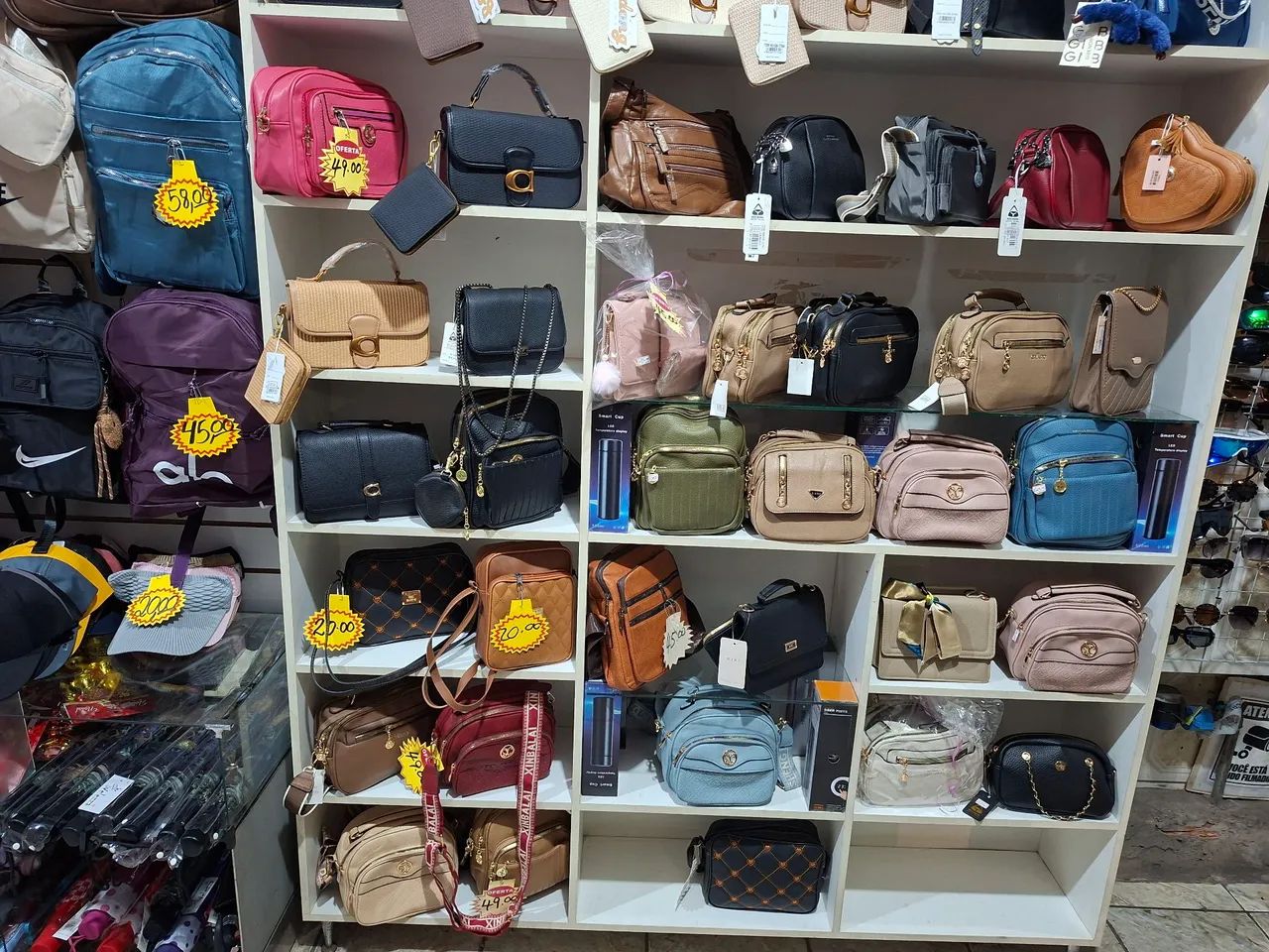 Mochilas e bolsas femininas  - Foto 4