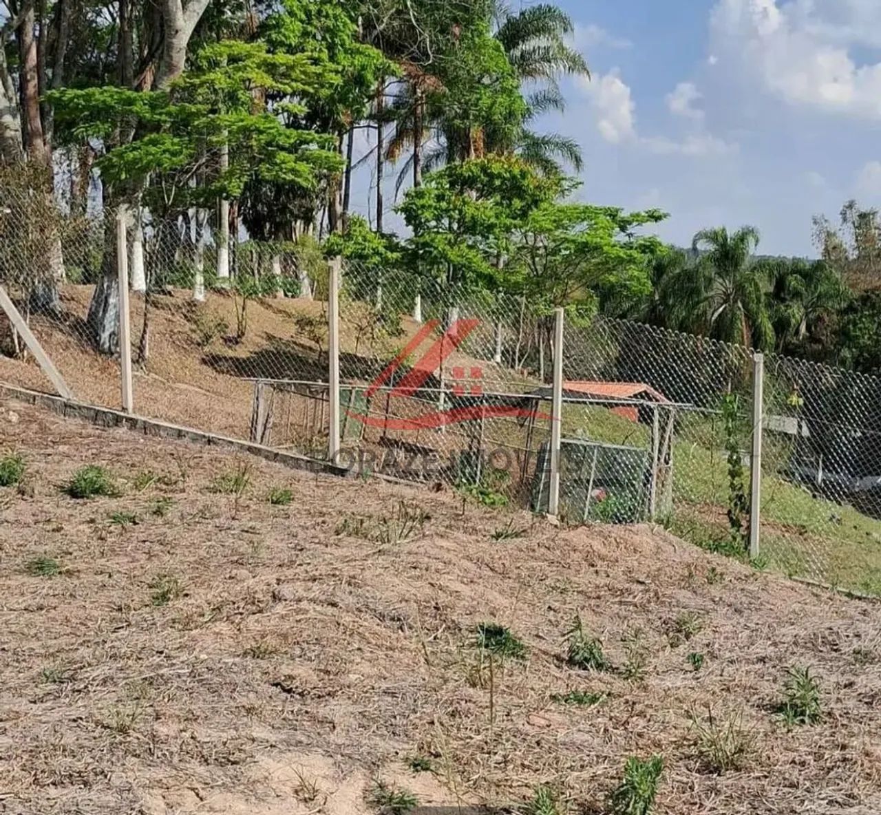 VENDE-SE TERRENO EM GUARAREMA - Foto 2