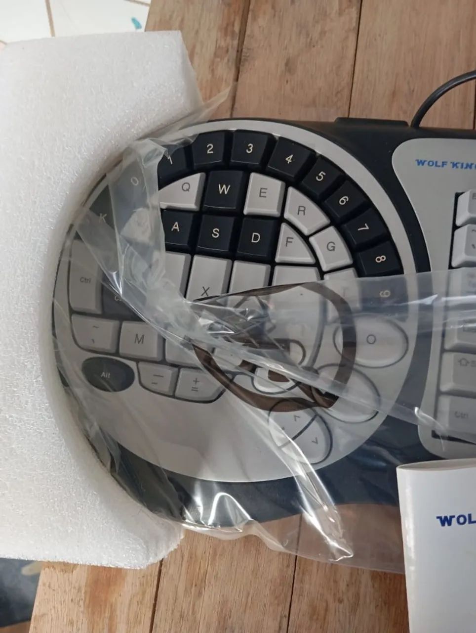 Teclado gama Wolf king na caixa  - Foto 3