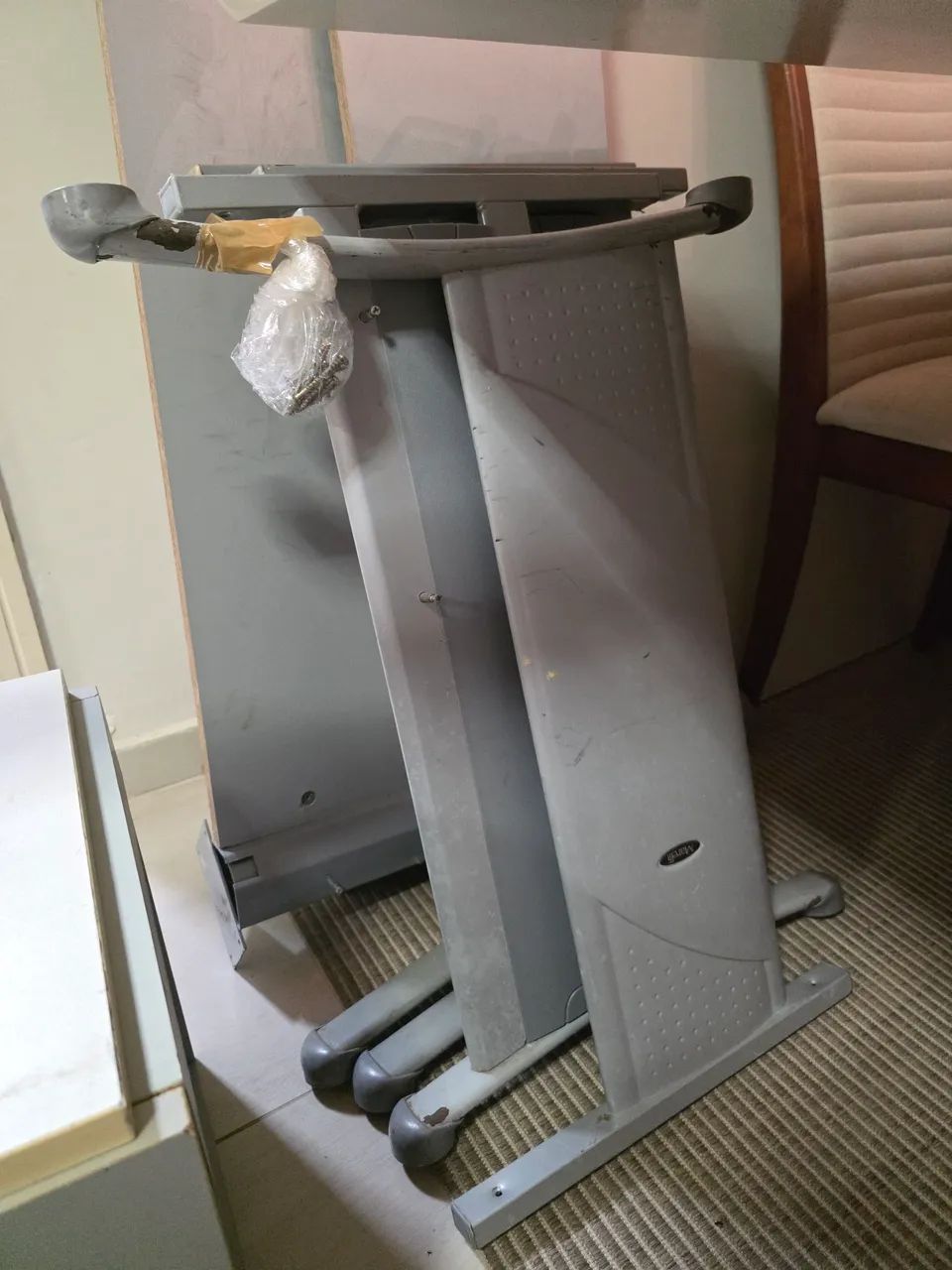 Mesa em L p estudo ou trabalho  - Foto 4