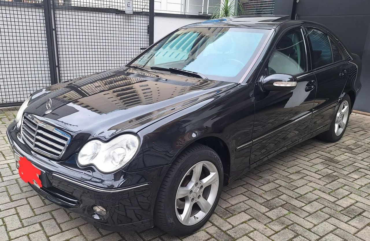 Mercedes-Benz C-320 Avantgarde 3.2 V6 24V 4P Aut. 2005