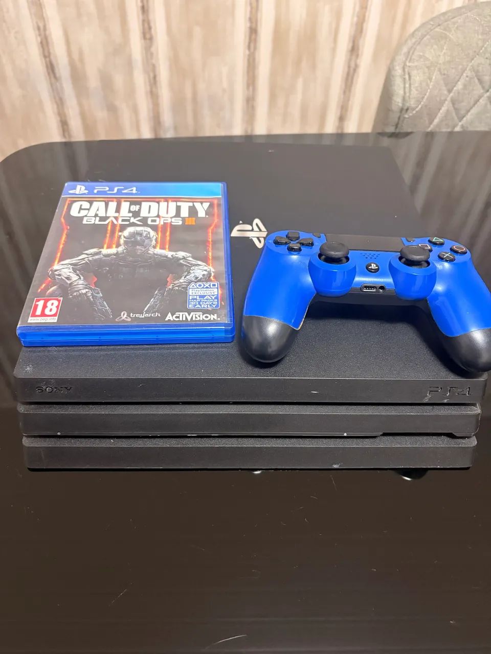 Ps4 pro 1tb + controle e jogo  - Foto 5