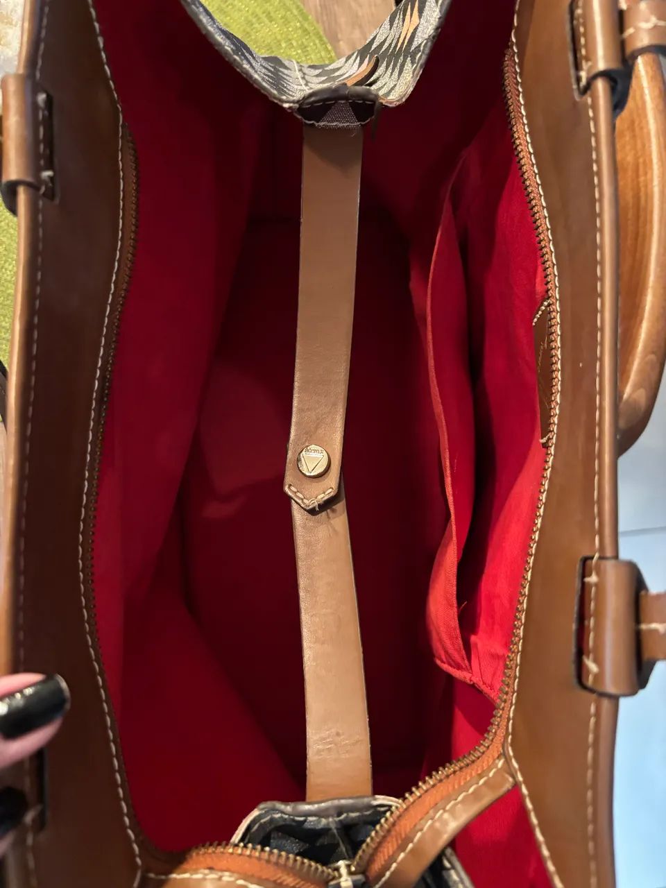 Bolsa triangle Schutz maravilhosa!!! - Foto 4