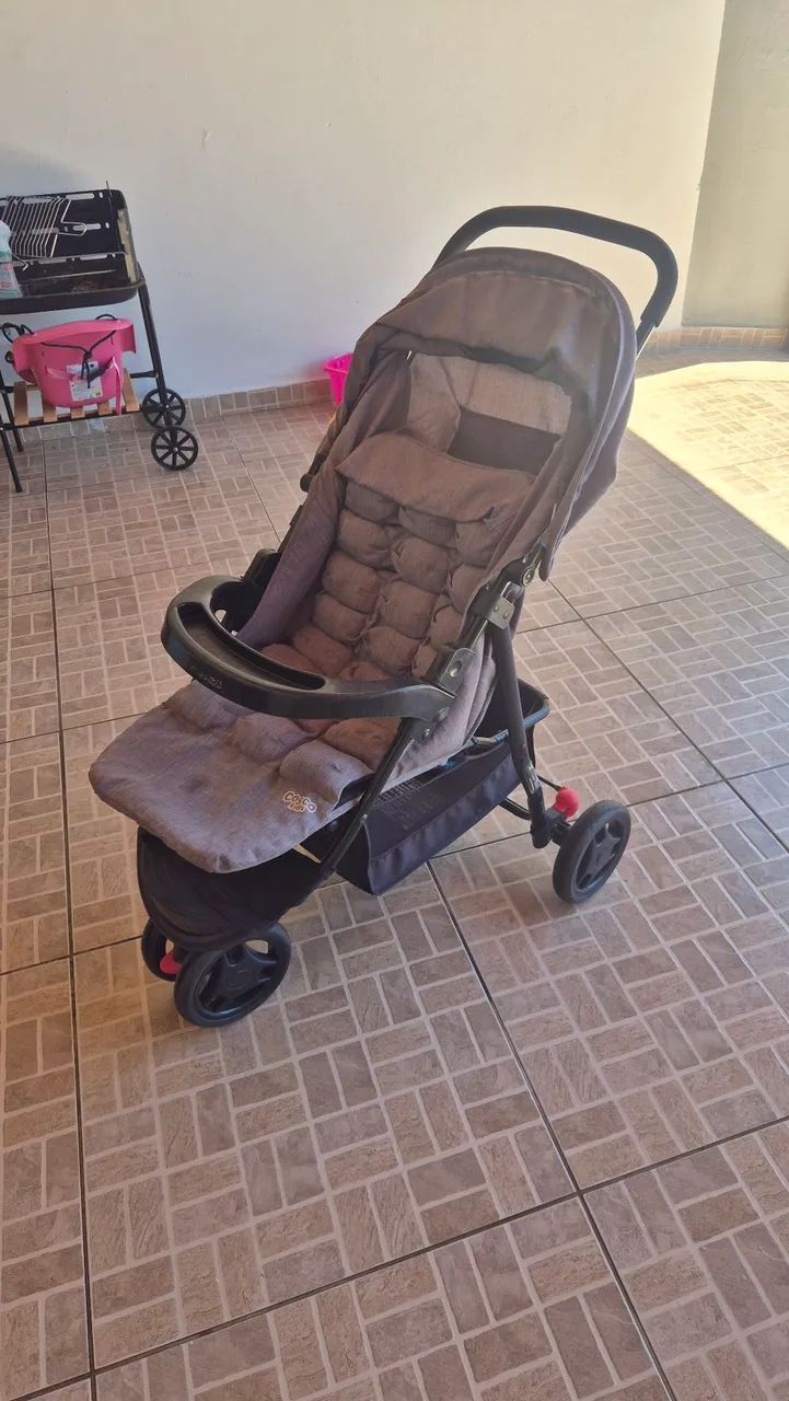 Carrinho de bebê Cosco 3 rodas - Foto 2