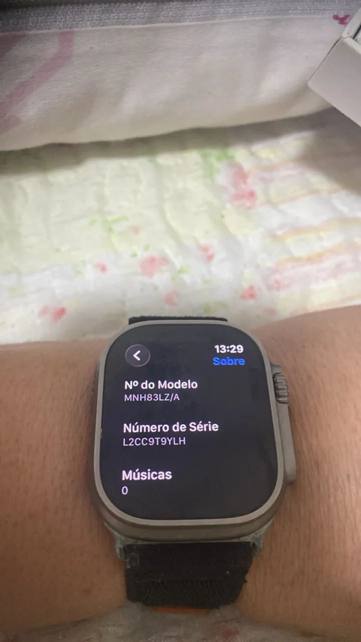 Apple Watch Ultra c caixa e 3 pulseiras  - Foto 5
