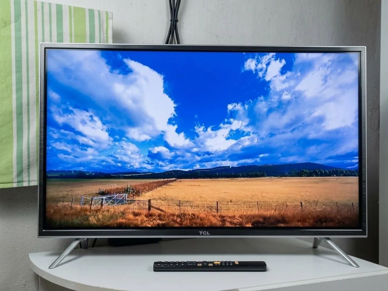 Smart TV TCL 32" com Controle  - Foto 2