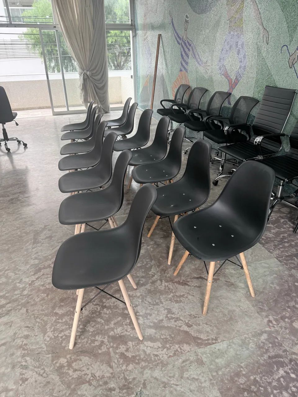 LIQUIDAÇÃO - 18 Cadeiras Eiffel Preta - R$ 100 Cada - Foto 2