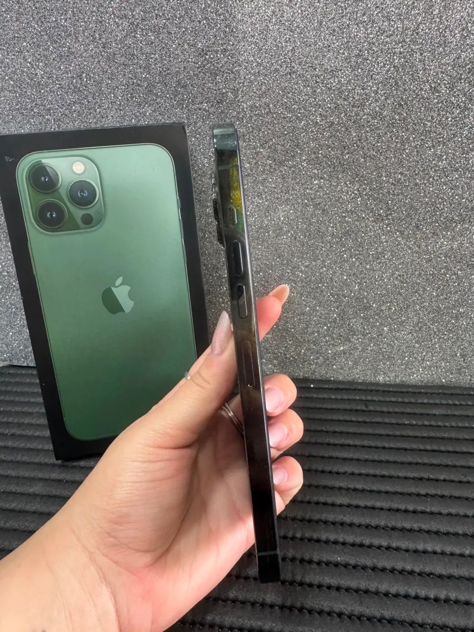 IPHONE 13 PRO MAX *128GB* VERDE BATERIA 86% R$2999,00 - Foto 4