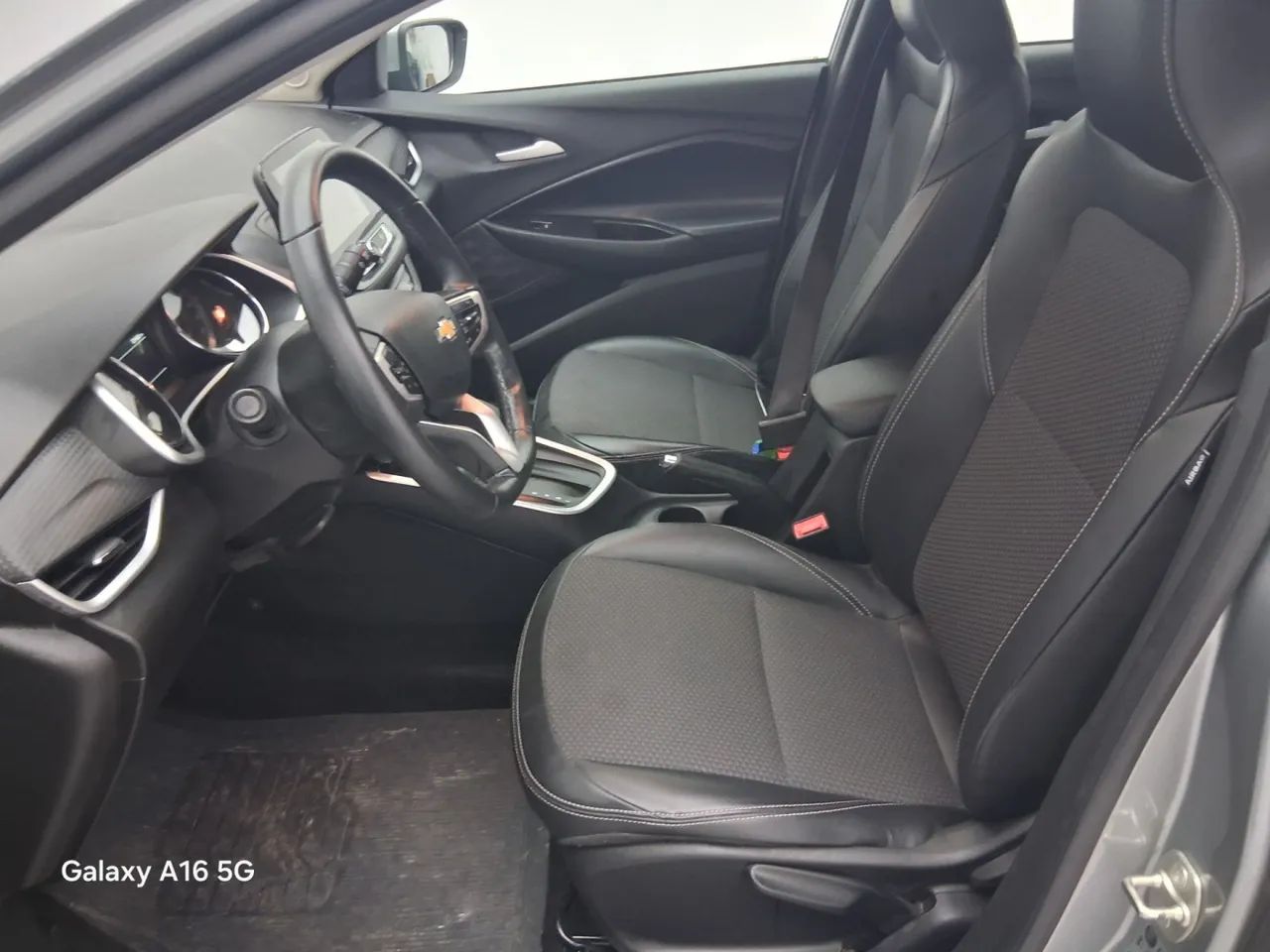 Chevrolet Onix Plus LTZ 1.0 12V TB Flex Aut. 4P, foto 17 de 18