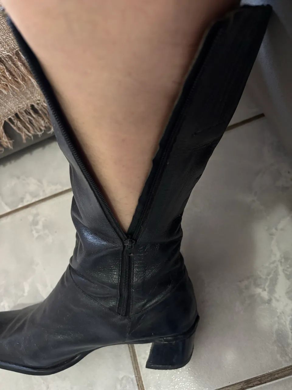 Botas em couro preta  - Foto 5
