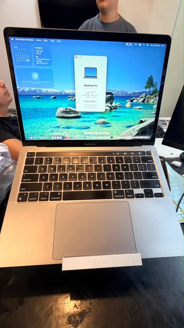 MACBOOK PRO M2