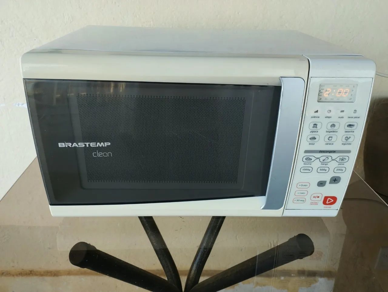 Microondas Brastemp clean de 20 litros