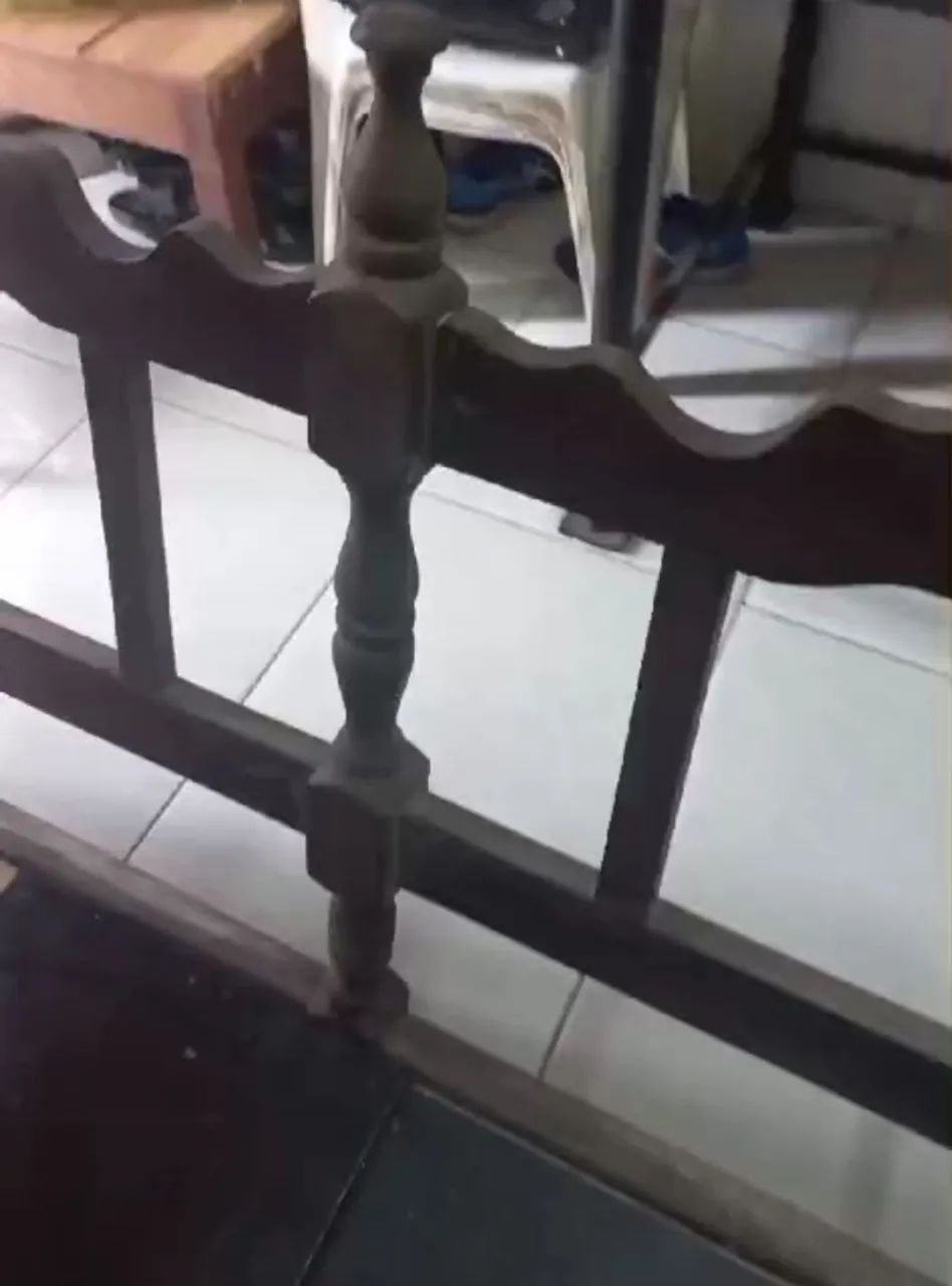 Sofá antigo enorme (2.25 de comprimento)Para ser restaurado  - Foto 3