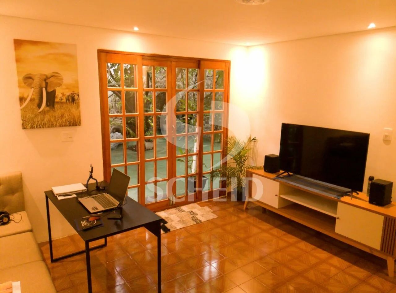 Casa com 3 quartos à venda com 90m2 de área construída e 232m2 de terreno, Interlagos.