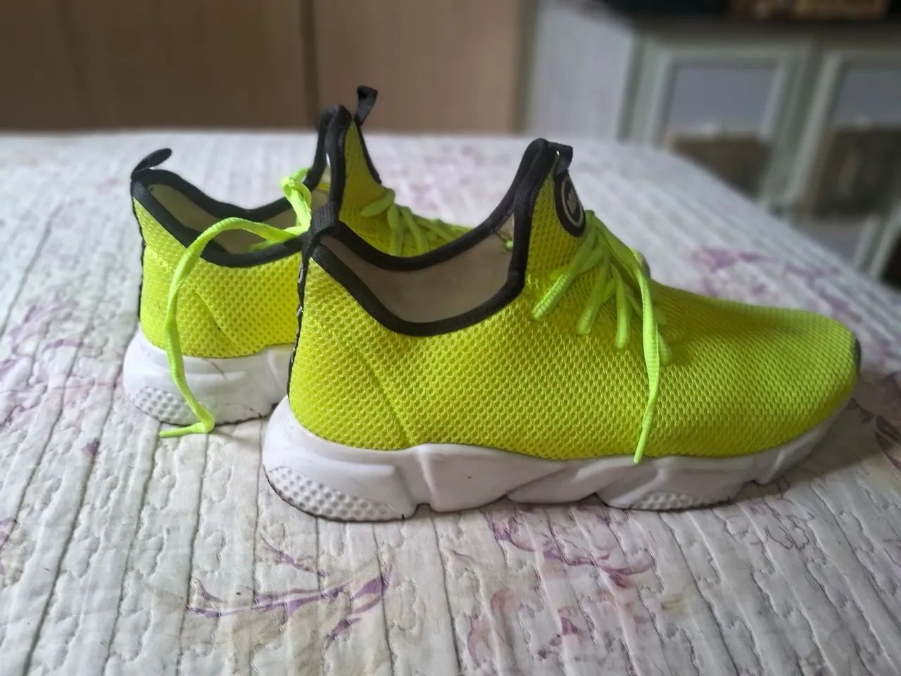 Tenis balenciaga verde limão  - Foto 3