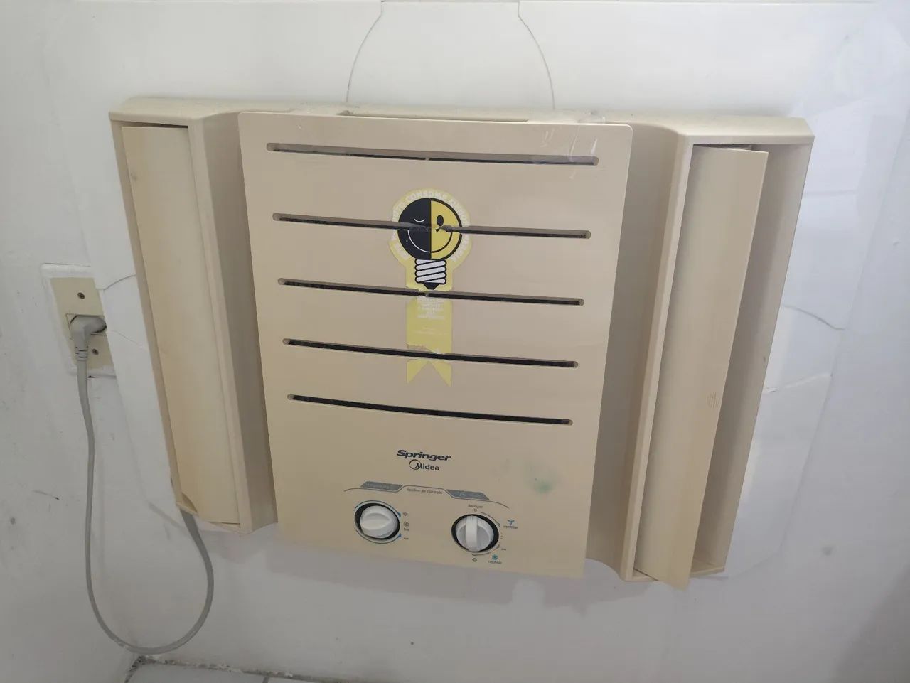 Vendo ar condicionado midea janela