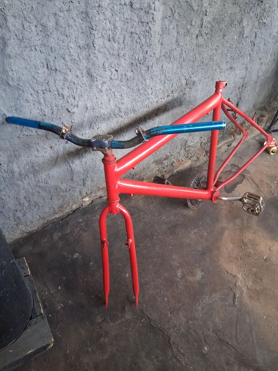 Bicicleta pintada so o quadro entrego grátis 