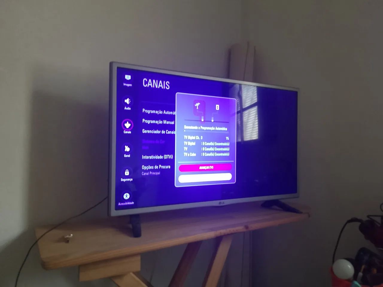 Tv 32 polegadas não e smart - Foto 3