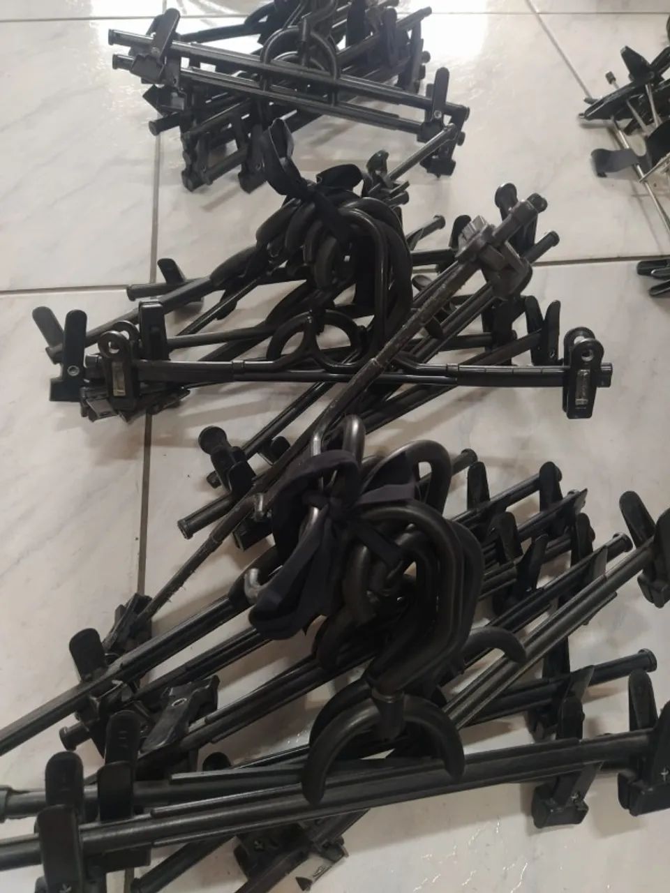 Cabides diversos    - Foto 2