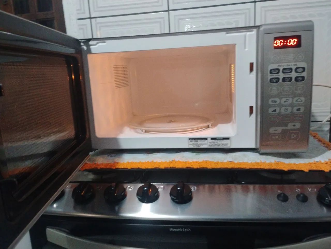 Microondas Brastemp 31 litros  - Foto 4