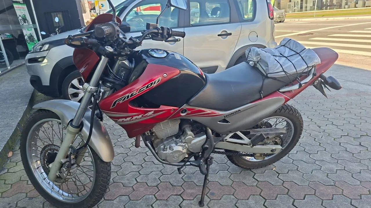 Falcon 400 , único dono.
