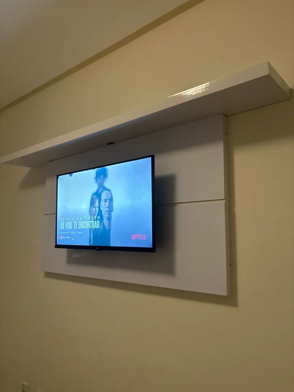 Vendo painel com prateleira em mdf - Foto 2