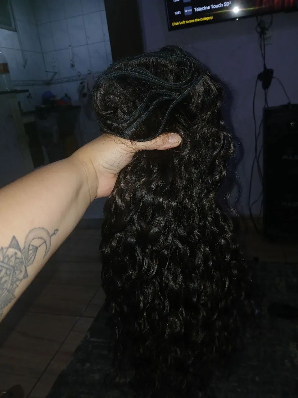 Vendo cabelo humano cacheado 50 cm 250 gramas 