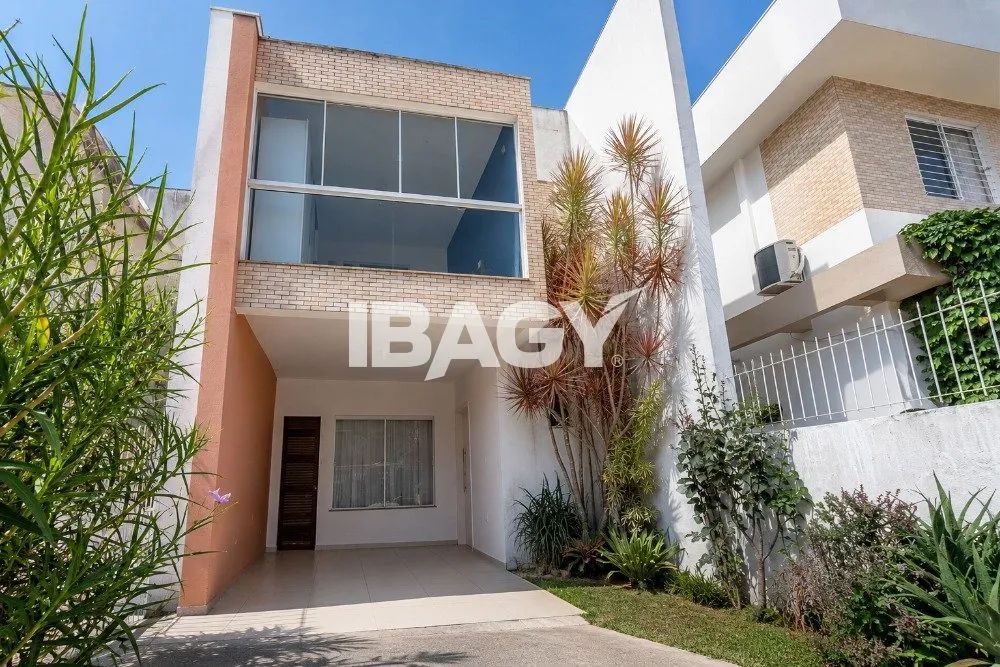 Excelente Casa 3 dormitório(s) em Rio Tavares - Florianópolis
