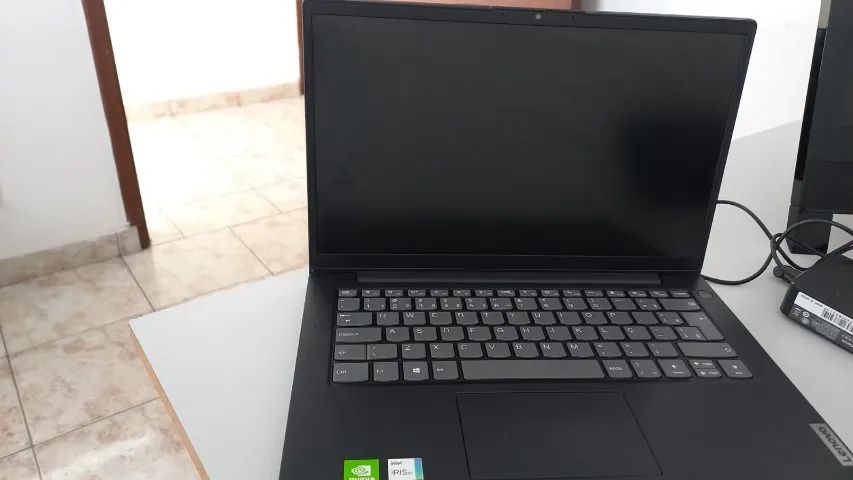 Notebook Lenovo V14 - I7-16GB-SSD512GB