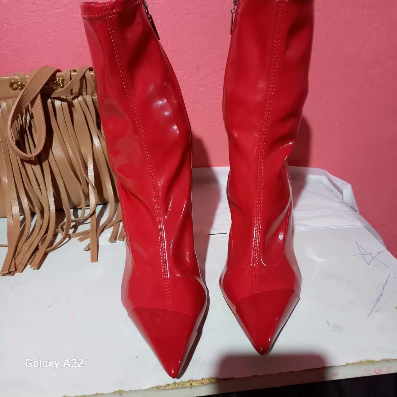 Novo é usado Constance couro e café, Carmen steffanis original ? - Foto 4