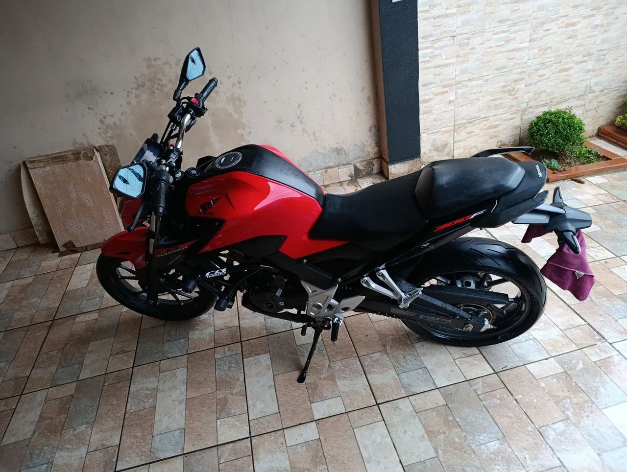 CB300Twister - Foto 2