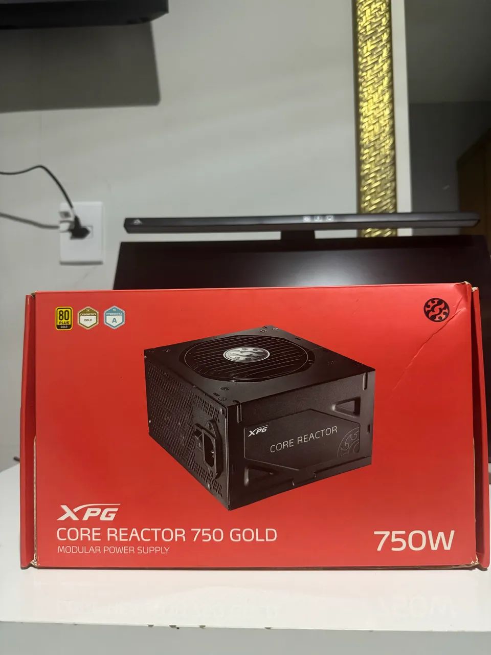Fonte nunca usada xpg 750w core reactor 80 plus gold - Foto 4