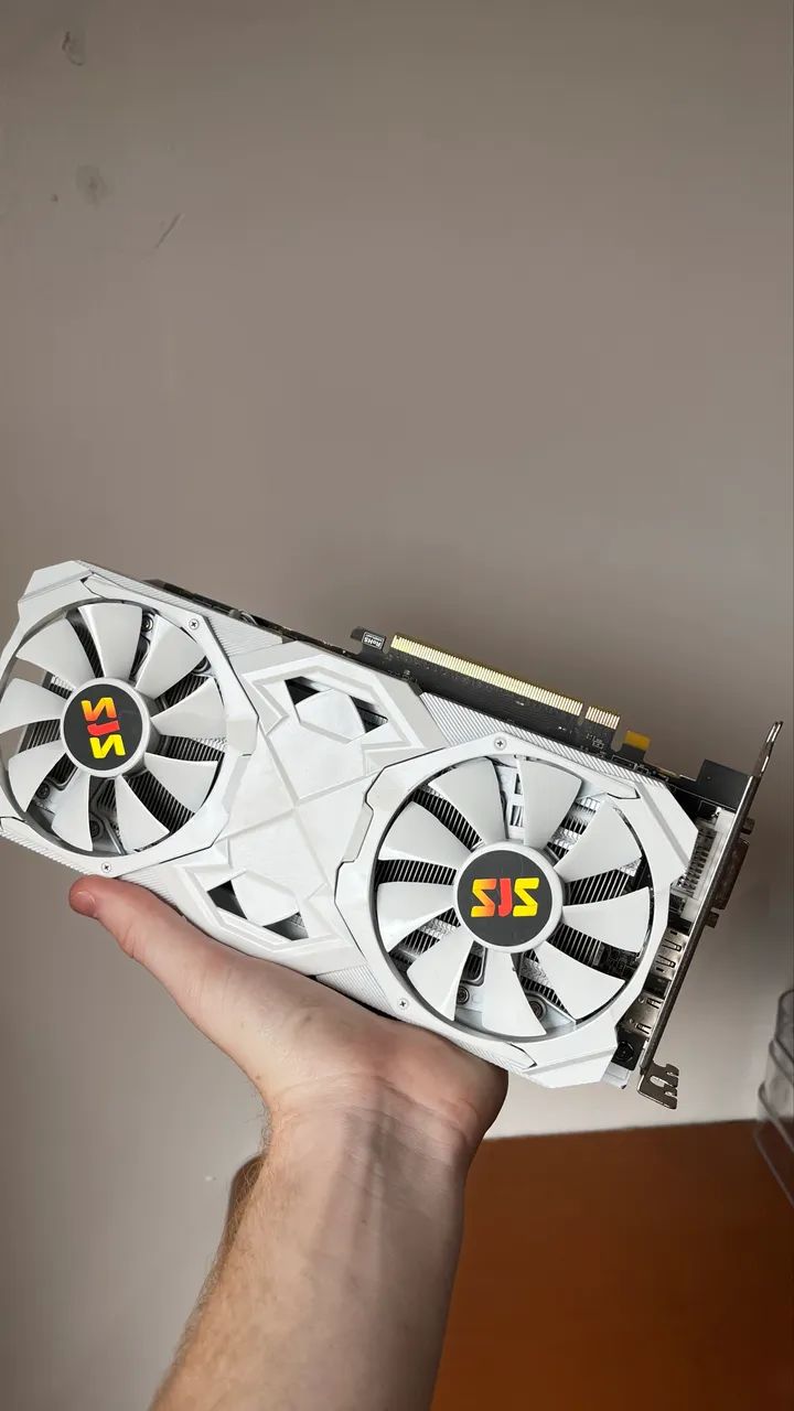 RX580 2048 SP 8GB com defeito - Foto 4