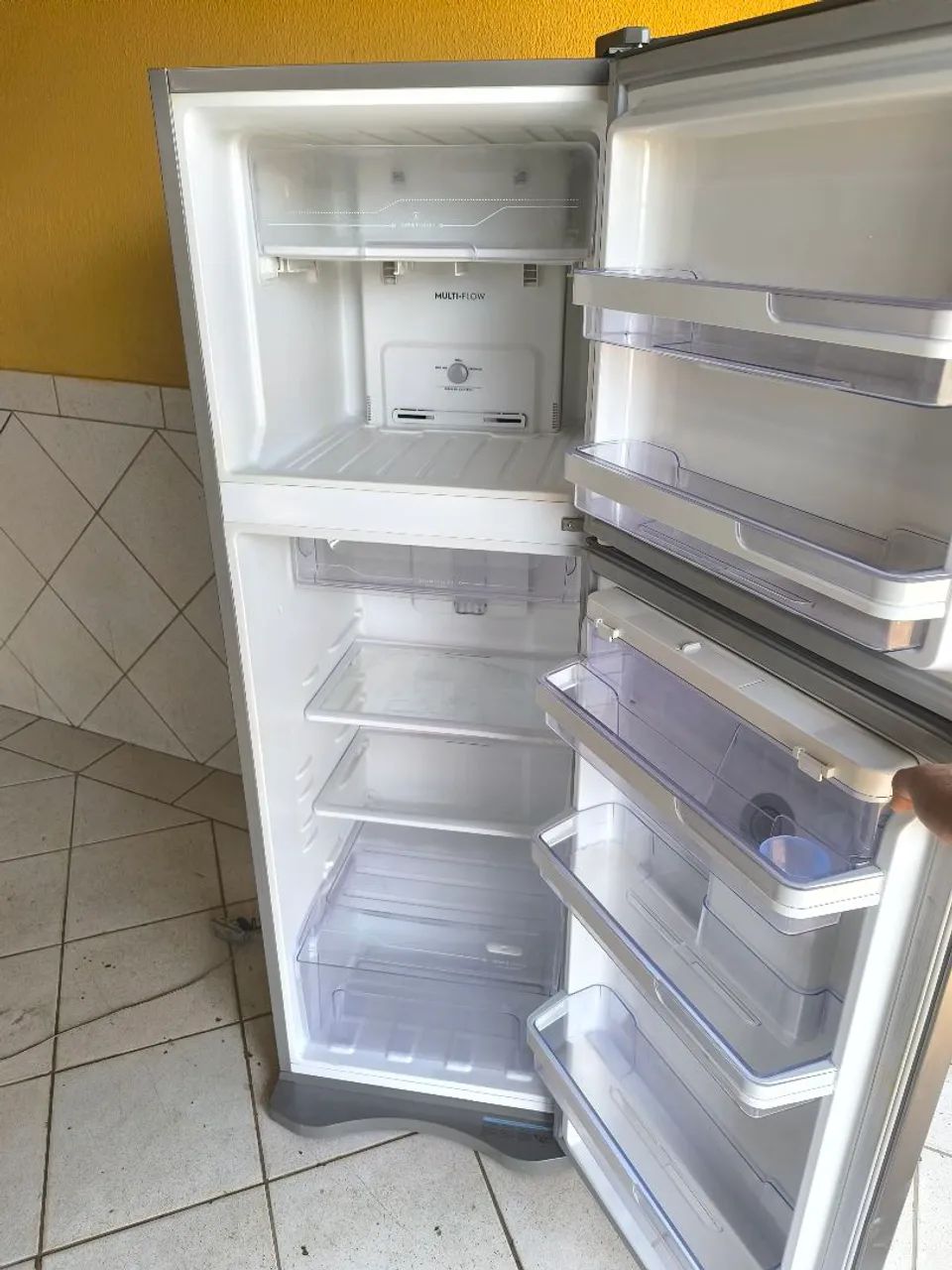 Geladeira inox Eletrolux  - Foto 2