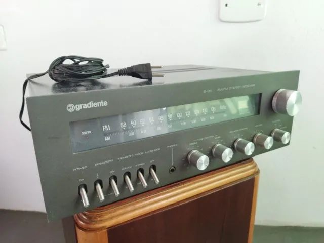 Receiver Vintage Gradiente S-95 - AM/FM Stereo (Funcionando) - Foto 2