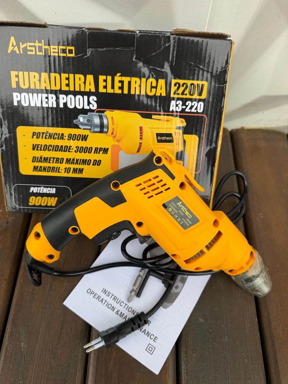 Vendo parafusadeira elétrica nova na caixa ? 
