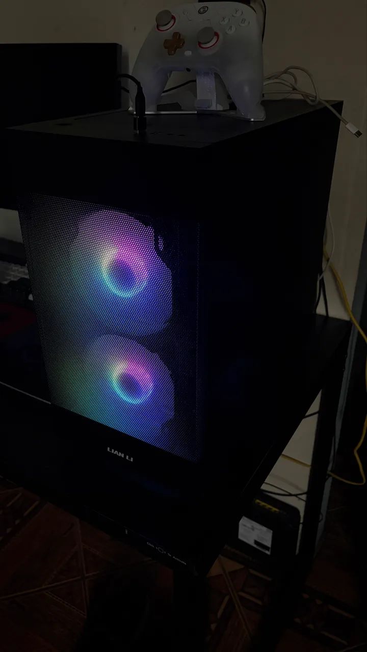 Gabinete Lian Li Lancool 205M - Foto 2