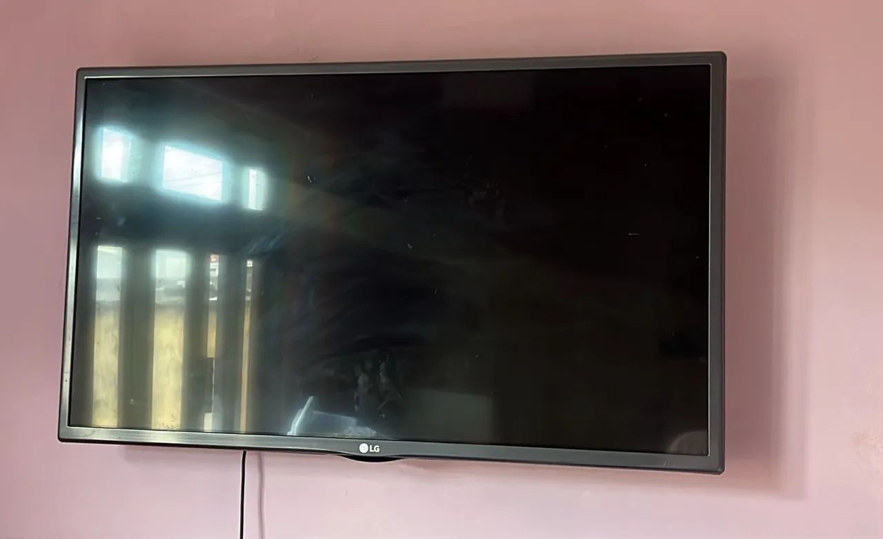 TV LG 32 POLEGADAS SMARTV