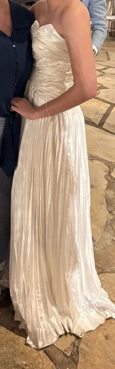 Vestido plissado branco  - Foto 4