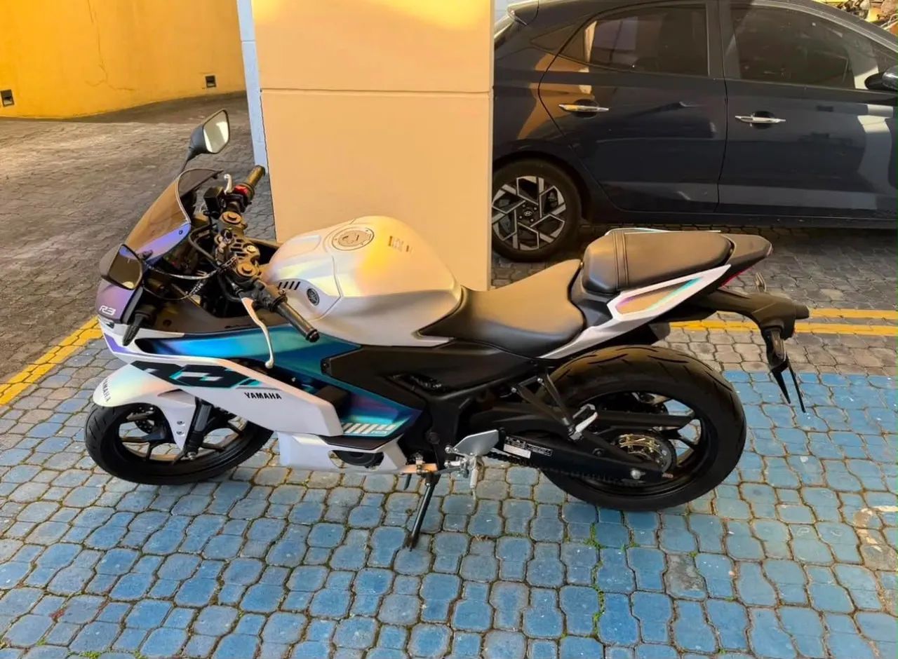Vendo Yamaha R3 Connected  - Foto 3