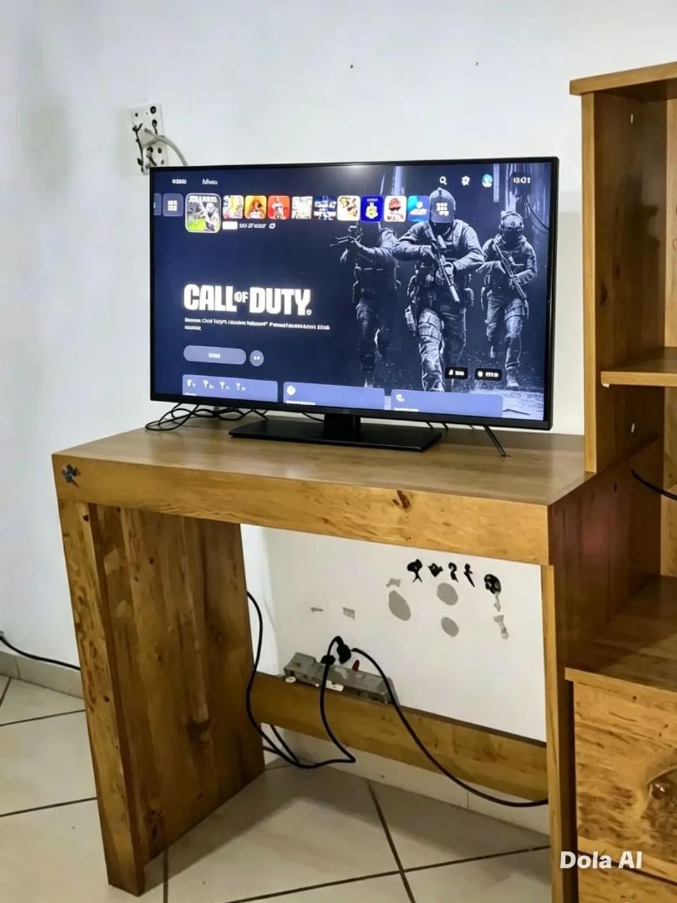 Vendo rack/para PC /monitor/e TV até 43".com duas gavetas  conservado