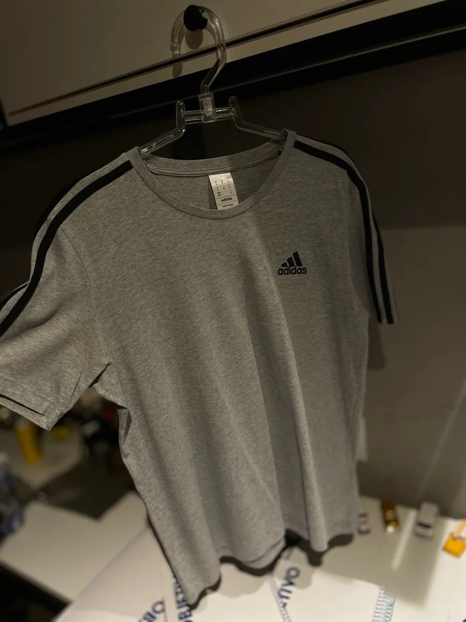 camisa adidas cinza 