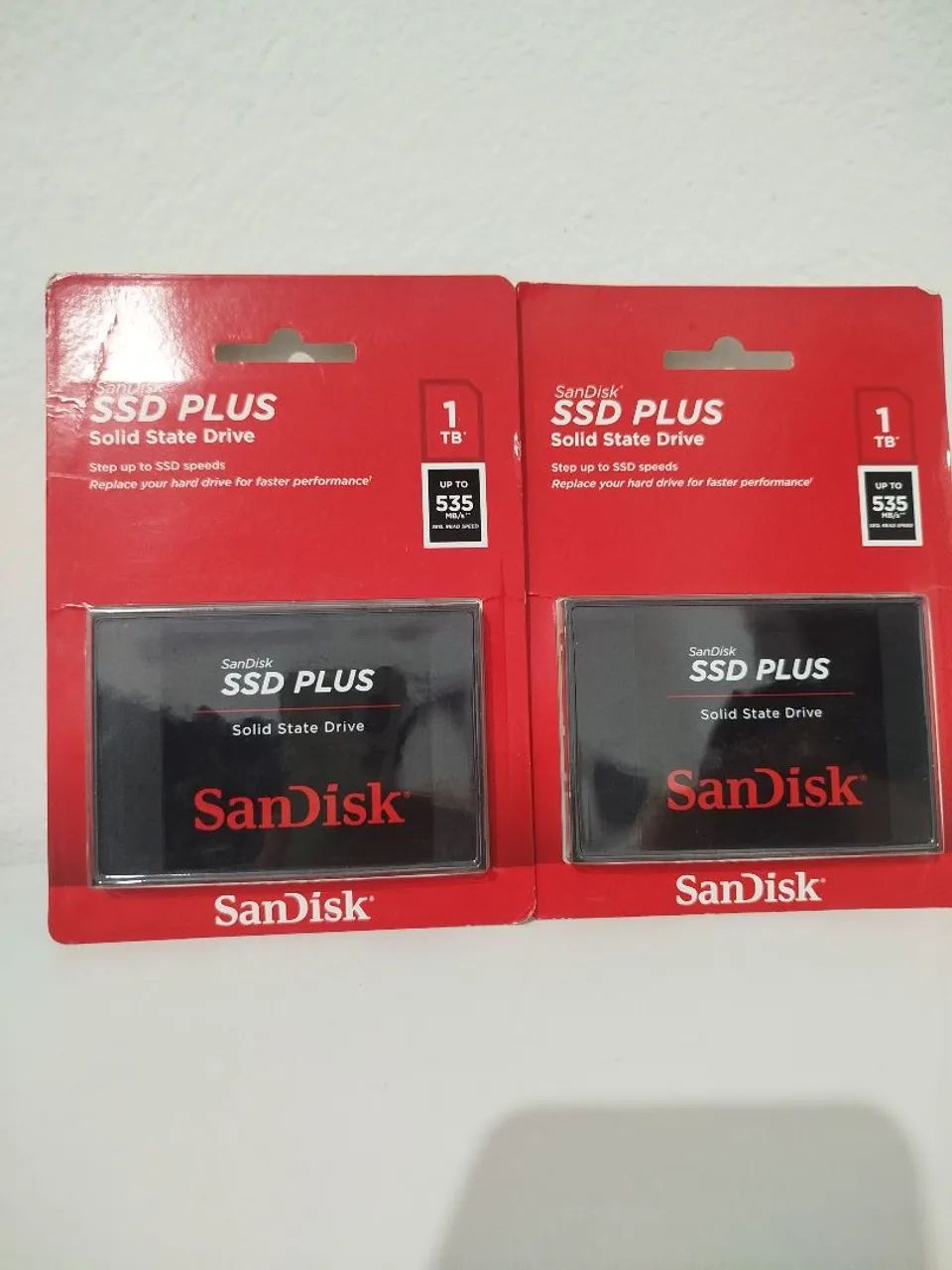 Vendo SSD 1tb Kingston, duas unidades.