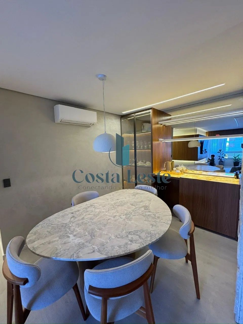 Apartamento de 3 Dormitórios com Suíte e Churrasqueira