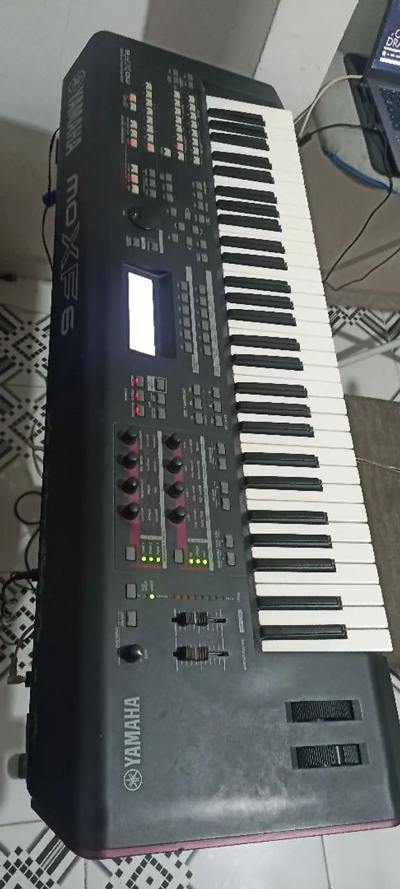 Yamaha MOXF6 - Foto 3