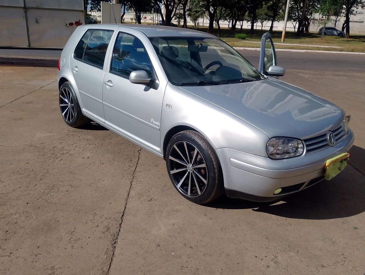 Volkswagen Golf 1.6 MI/ 1.6 MI Gener./black & Silver 2000