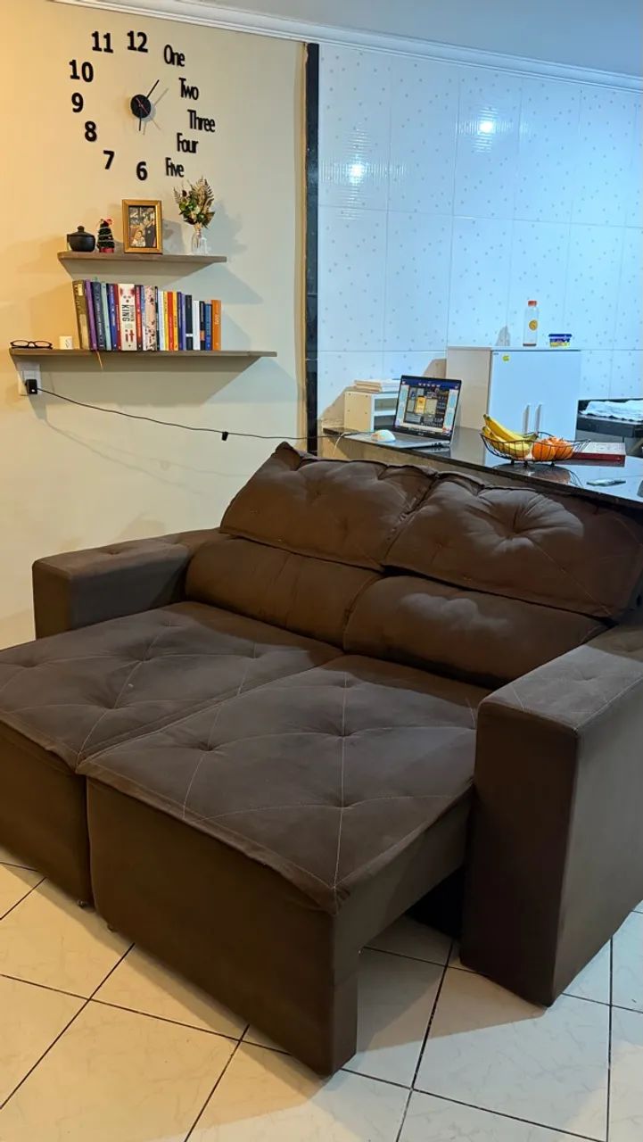 Sofá retrátil e reclinável marrom - Foto 4