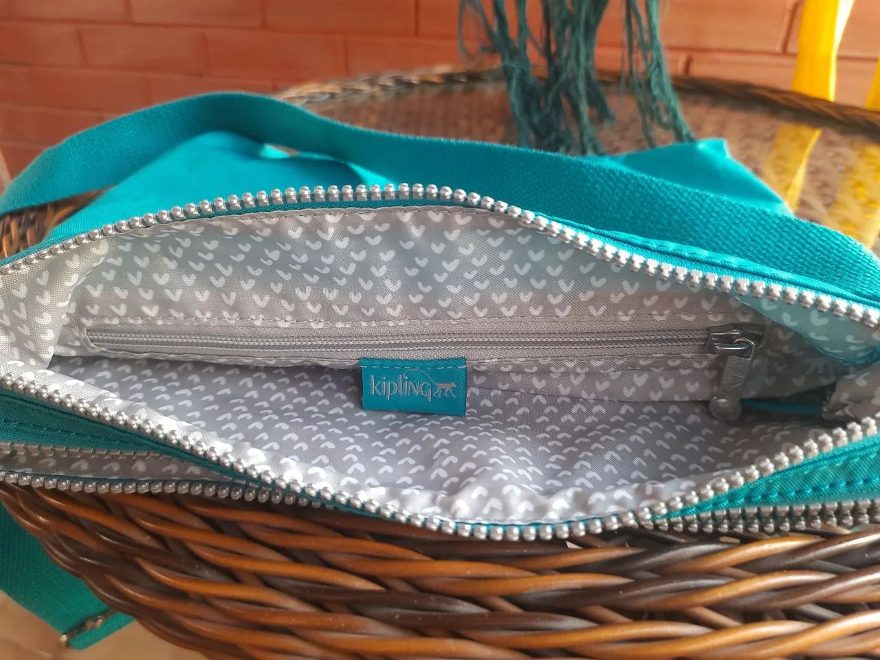 Vendo bolsa Kipling transversal  - Foto 5