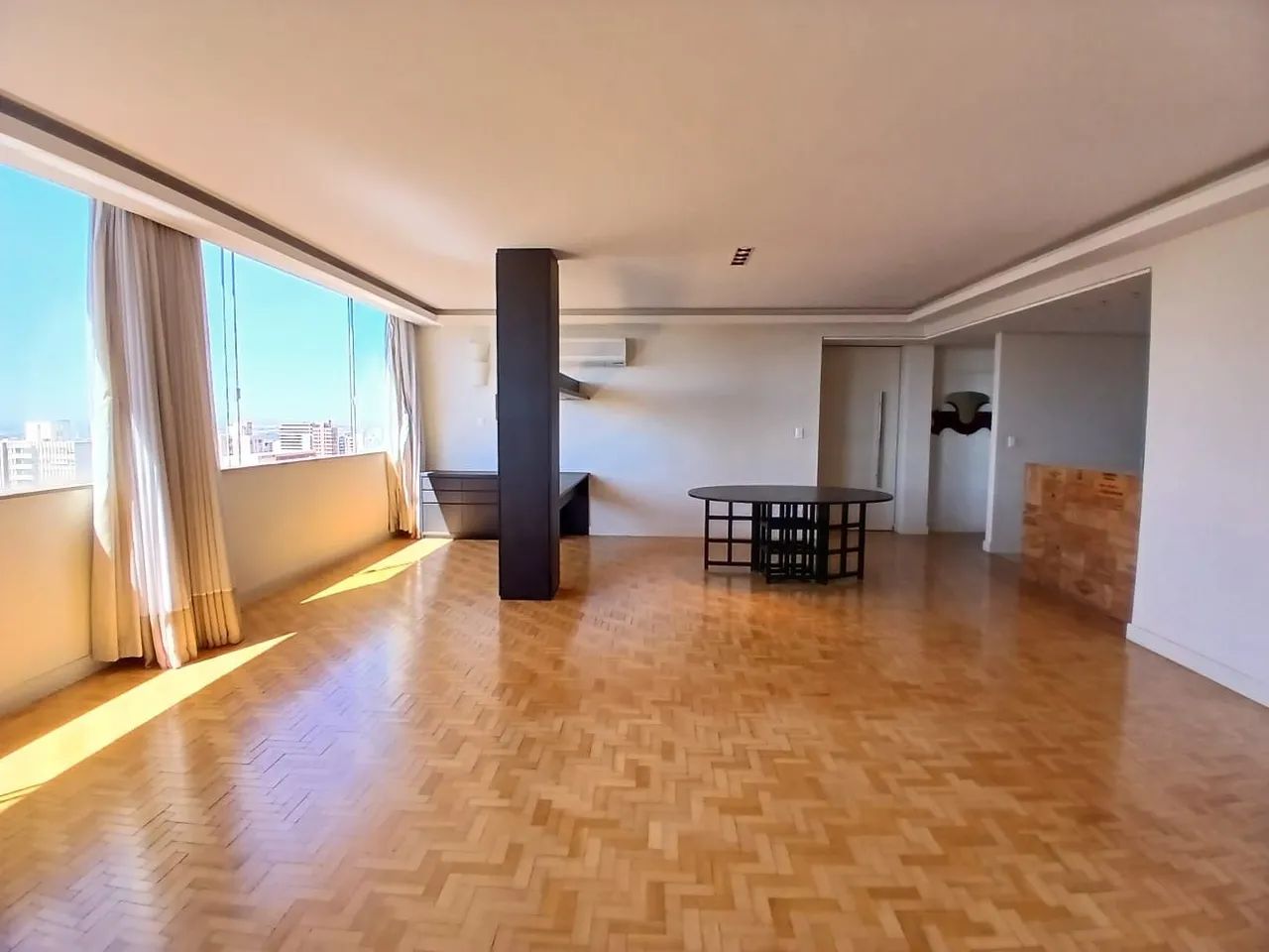 Apto Edifício Alvorada 12 andar   vista permanente para o Bosque 